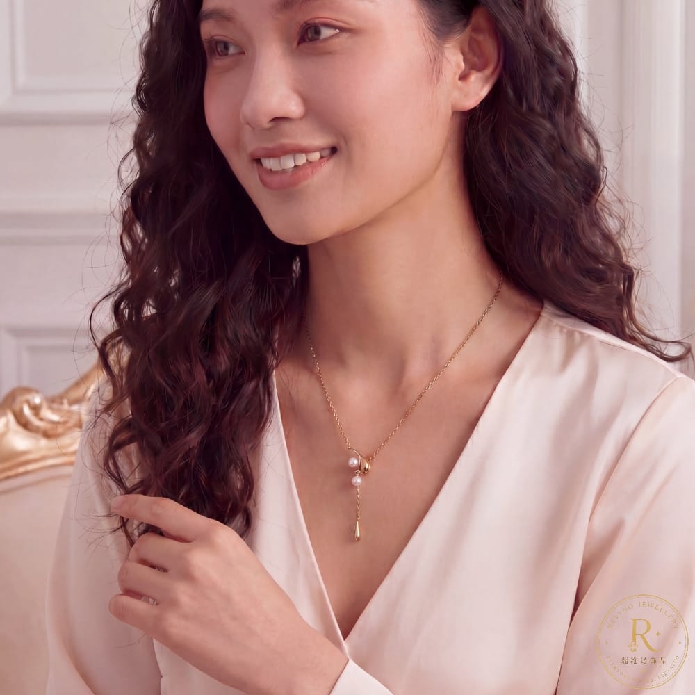 Pearl Shooting Star Necklace